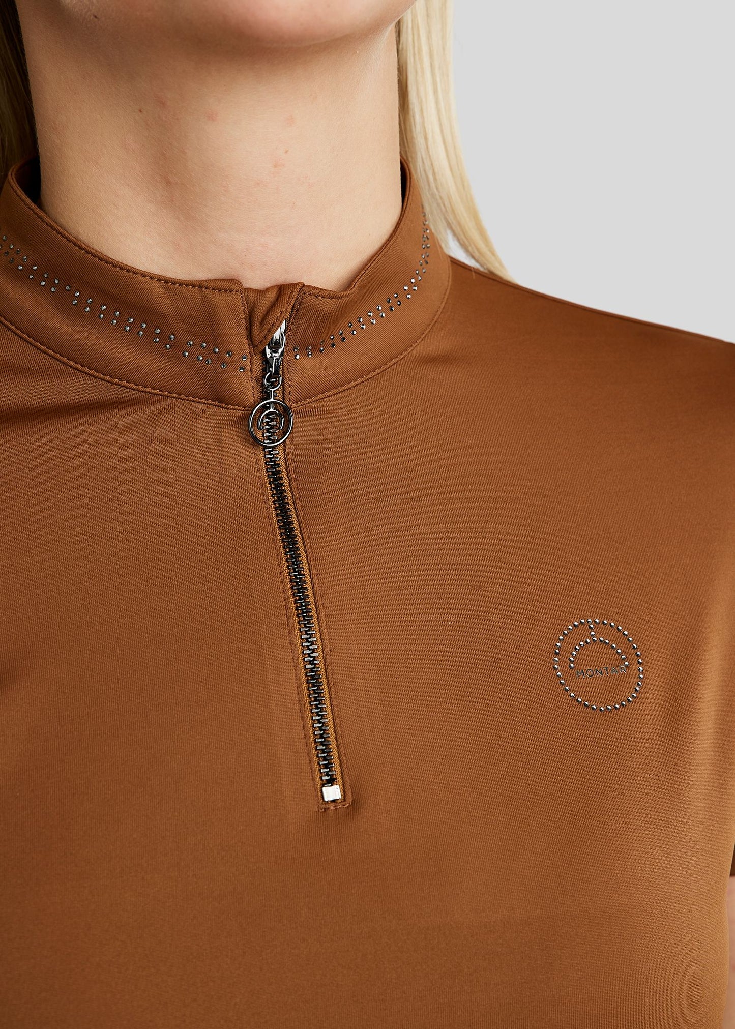 MoBlair Polo con Dark Grey Crystals - Toffee