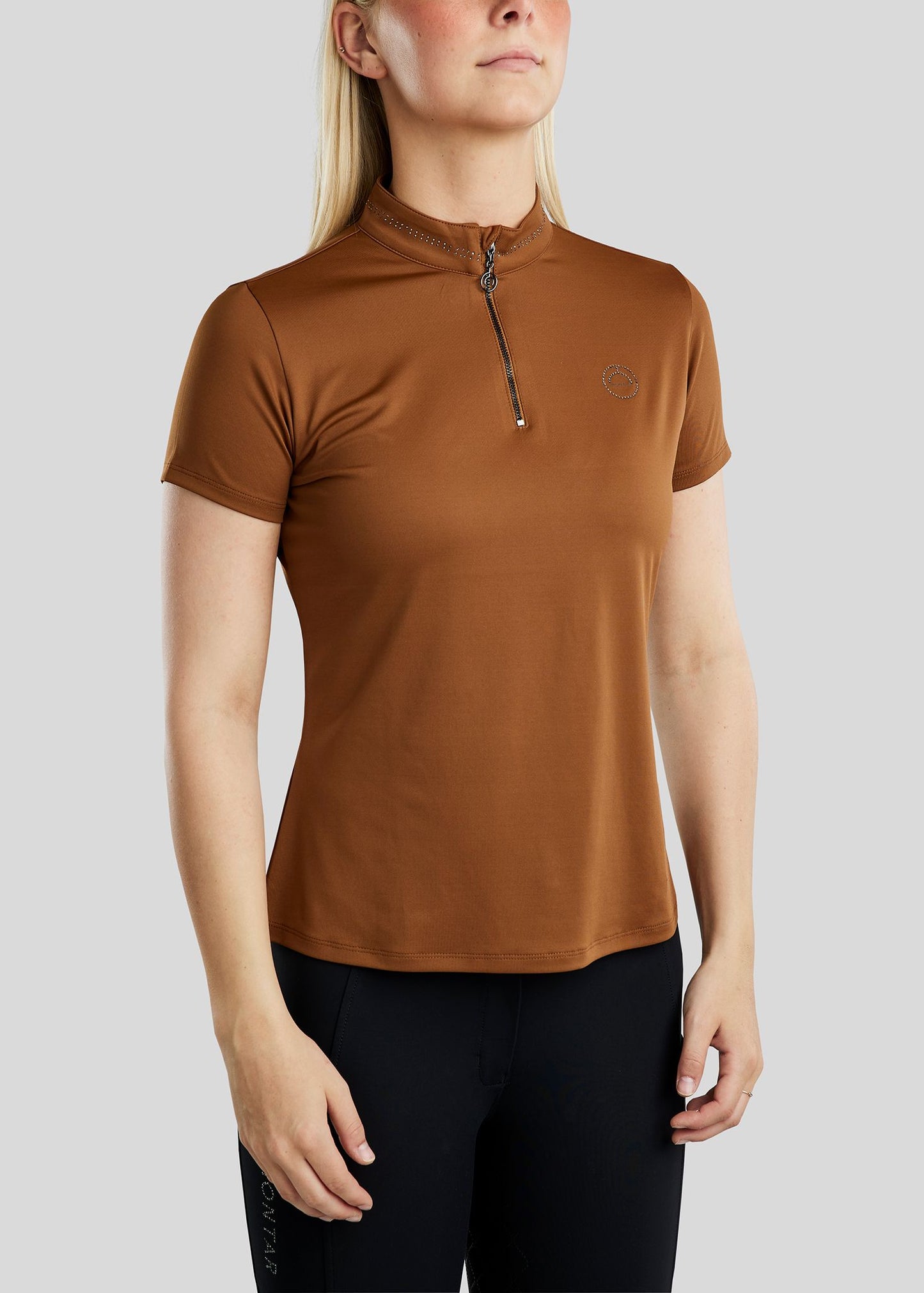 MoBlair Polo con Dark Grey Crystals - Toffee